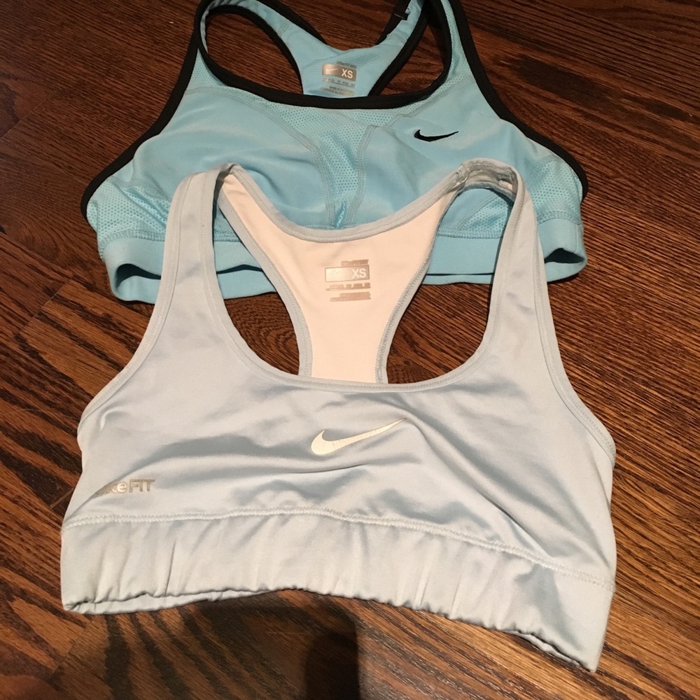 2 Nike sports bras